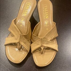 Italian Shoemakers Women's Beige Sandals (NWT)